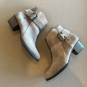 Gray Suede Women’s Paul Green Booties (Size 8)